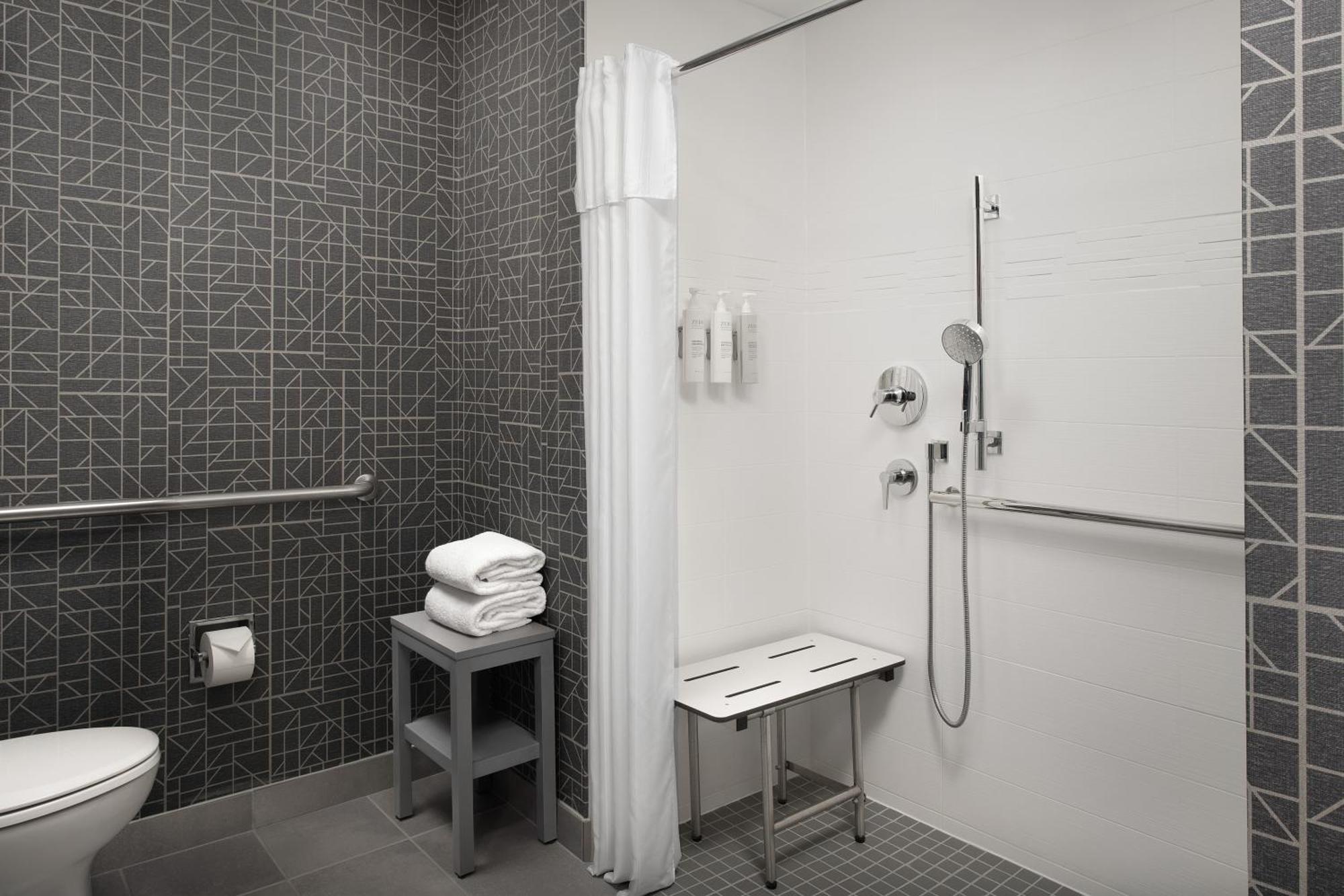 Queen Suite Disability Access