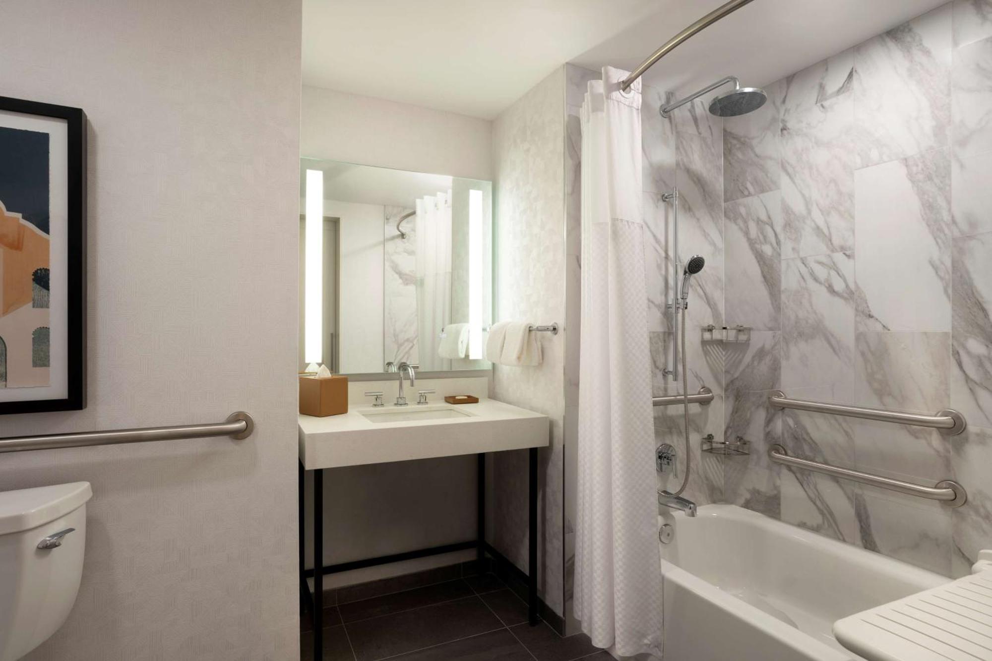 Queen Room Two Queen Beds Accessible Tub Disability Access