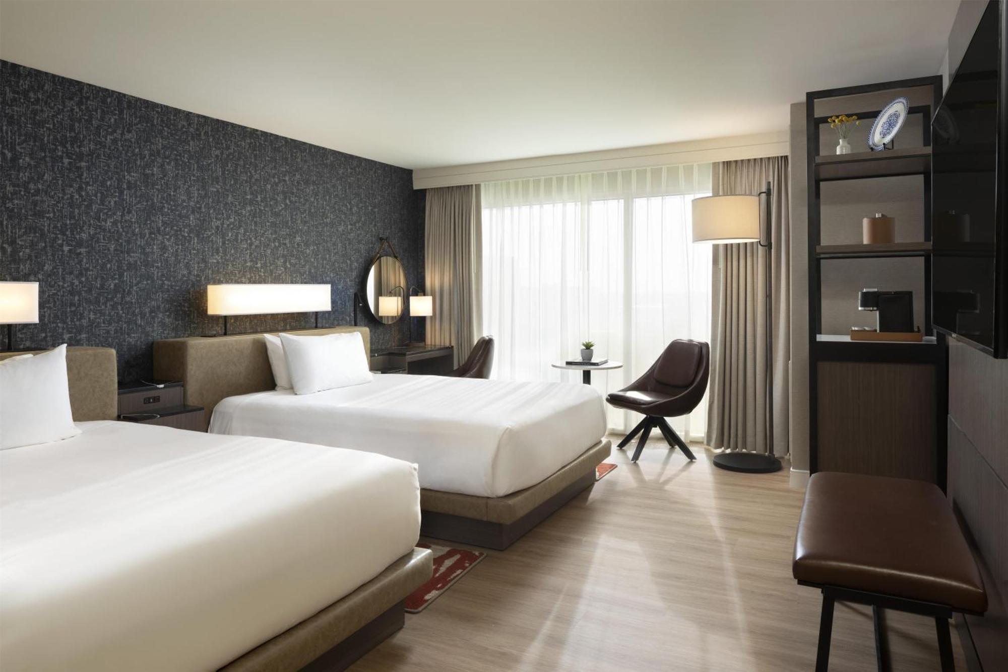 Queen Room Two Queen Beds